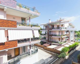 Titty Beach Luxury House - Santa Marinella - Building
