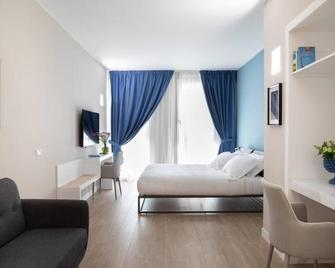 Double Deluxe Room Jacuzzi | Alma Suites - Naples - Chambre