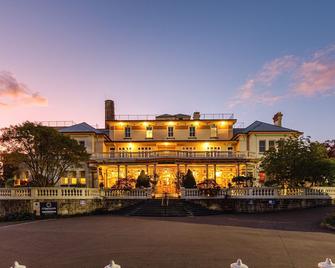 Carrington Hotel - Katoomba - Building