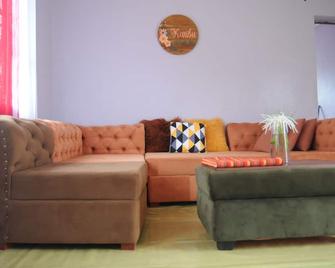 Hakuna Matata Cozy Apartment - Karatu - Living room