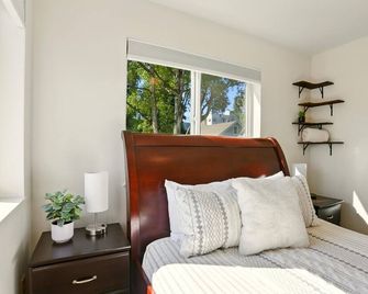 Coastal Place - Best Location In Downtown! - Anchorage