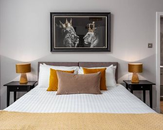 Seafield House - Donnini Apartments - Ayr - Yatak Odası