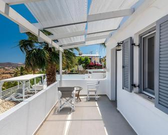 Alexandros Village - Adamantas - Balcón