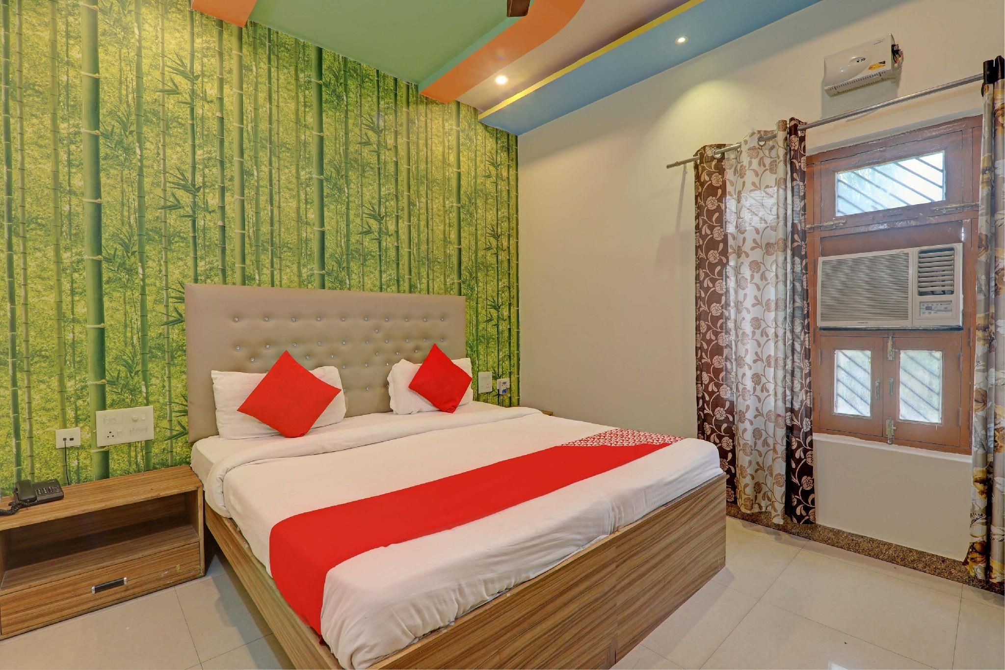 Hotel O Kriti Green - فاراناسي - غرفة نوم