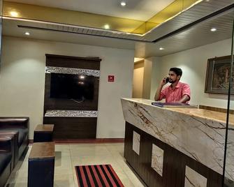 Hotel Highland Residency - Thane - Рецепція