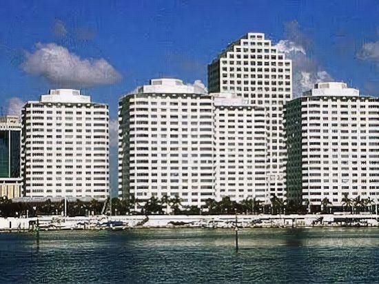 أتون بلازا هوتل - غويانيا - مبنى