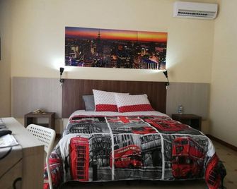 Bed & Breakfast Hollywood - Calascibetta - Habitación