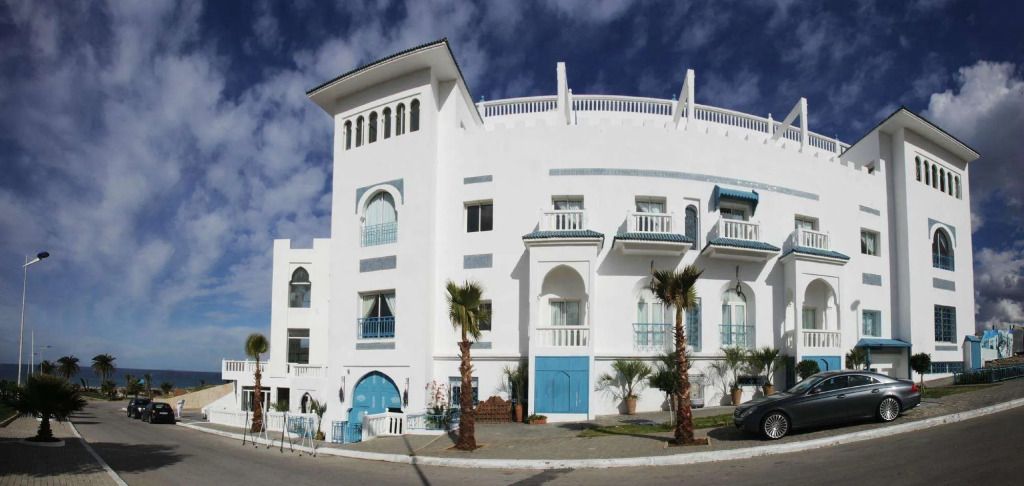 رياض و سبا فندق قصر الخليفة