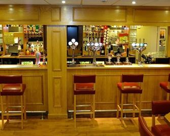 The Golden Lion Hotel - Maryport - Bar