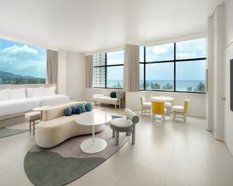 Centara Karon Resort Phuket (Sha Plus+) - Karon - Living room