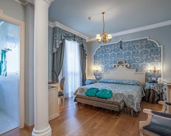 Hotel Quisisana Terme - Abano Terme - Camera da letto