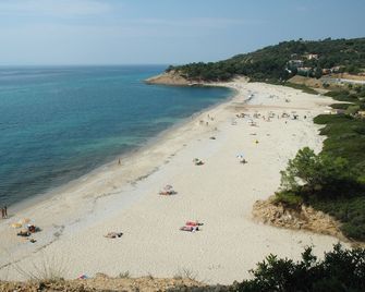Pantheon Studios & Apartments - Thasos - חוף