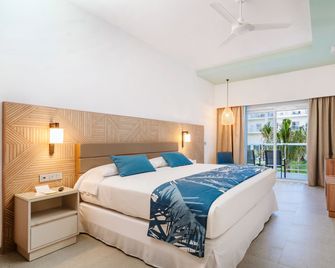 Hotel Riu Latino - Cancún
