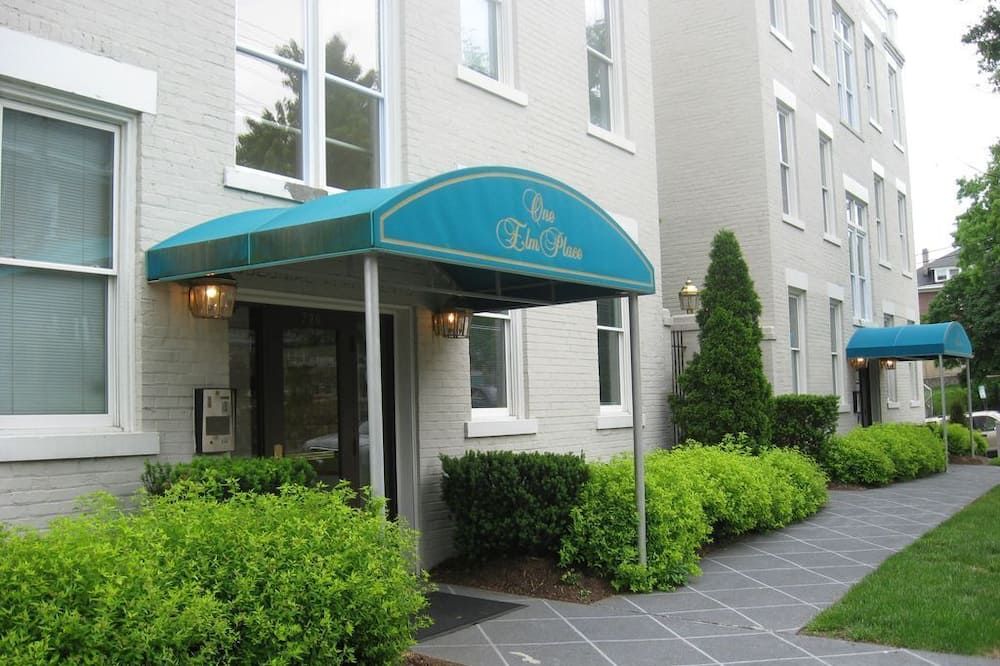 Building view of Historic Urban Downtown 1 Bedroom