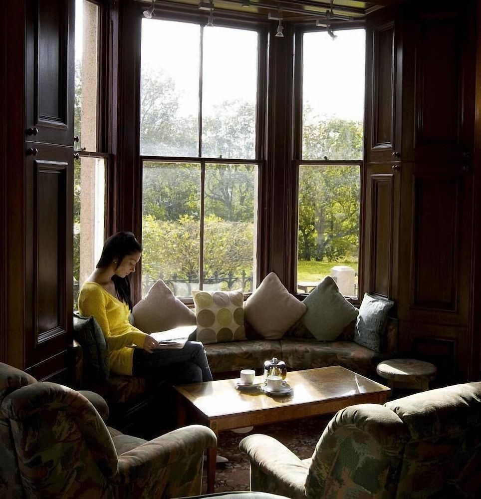 كيلمارنوك آرمز هوتل - بيترهاد - غرفة معيشة