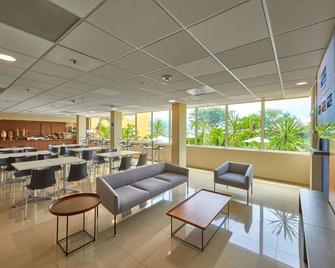 سيتي إكسبريس توكستلا جوتيريز - توكستلا جوتيريز - ردهة