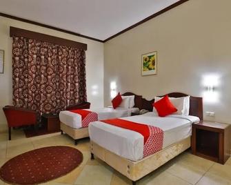 Al Asemah Hotel - Riyadh - Bedroom