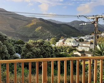 The Coast is Clear - South Coast delight - Wellington - Balcon