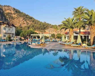 Hotel Keskin - Dalyan (Mugla) - Zwembad