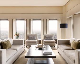 Sofitel Melbourne on Collins - Melbourne - Living room