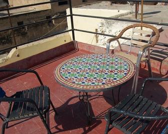 Down Town Hostel - Fès - Balcon