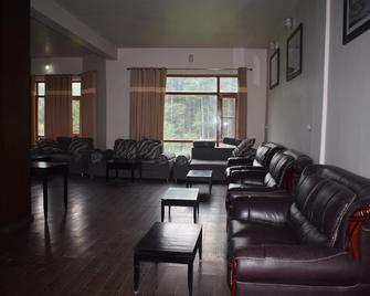 Aksa Resort Pahalgam - Pahalgam - Lounge