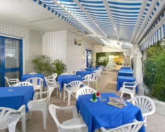 Adler - Riccione - Patio