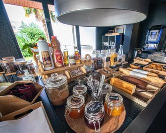 Brit Hotel Confort Ampaline Périgueux Est - Boulazac-Isle-Manoire - Restaurante