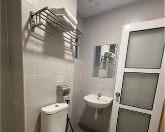 Hotel Alpha Stay Near Delhi Airport - New Delhi