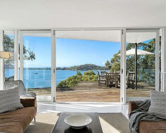 Cape Mackerel Cabin with Magic Palm Beach & Pittwater Views - Palm Beach - Balcony