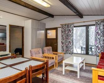 Holiday Home Hiekkasaari by Interhome - Kaavi - Comedor