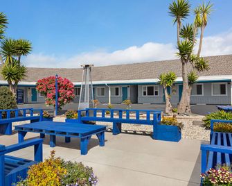 Baymont by Wyndham Fort Bragg - Fort Bragg - Servicio de la propiedad