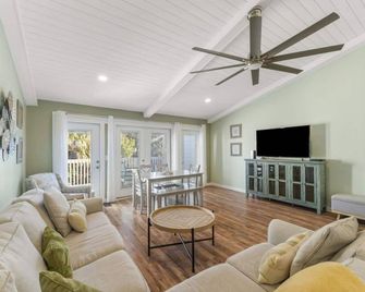 Solitude On 30a - Seacrest Beach - Beach Access - Rosemary Beach - Sala de estar