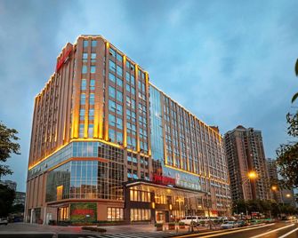 Hampton by Hilton Guangzhou Dongxiaonan - Guangzhou - Building