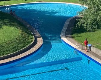 Appartamento Bellagio - Valbrona - Piscina