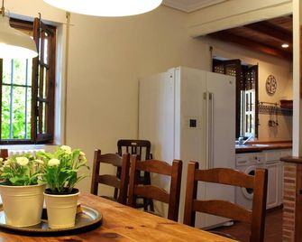 Rural house 'Molino El Sotillo' with private garden and Wi-Fi - Saldaña - Comedor