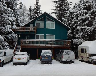 Stellar Blue Chalet - Sleeps 6+. Pets On Approval. Near Alyeska Ski Resort - Girdwood - Bâtiment