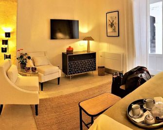 Croce Luxury Apartment with Air Conditioning, Wi-Fi n0975 - Siracusa - Sala de estar