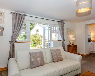 Ivy Cottage - Ripon - Living room