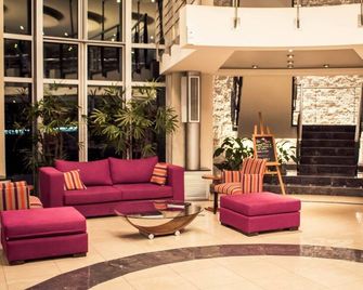 Maran Suites & Towers - Hotel & Spa - Paraná - Lobby