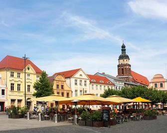 Central50m2kitchenwashernetflixparking - Cottbus - Gebäude