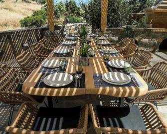 New build modern Villa, 50 meters from Chavania beach - Katsikia - Restaurante