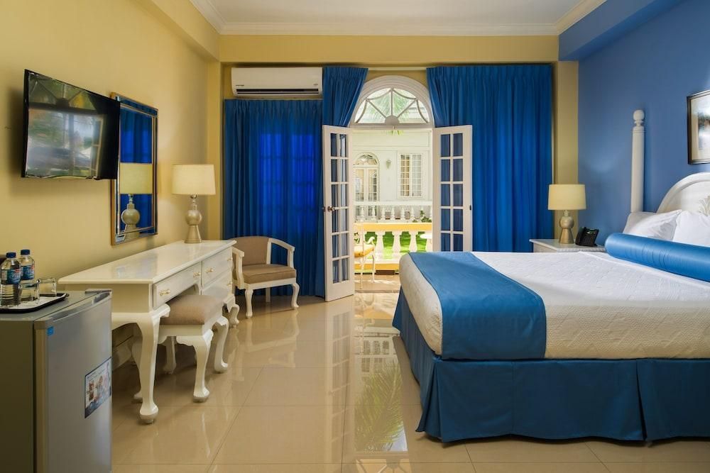 Seagarden Beach Resort