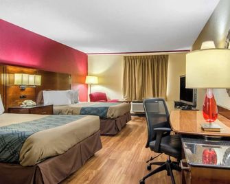 Forsythia Inn & Suites - Forsyth
