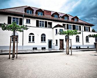 Villa Behr - Wendlingen am Neckar - Gebäude