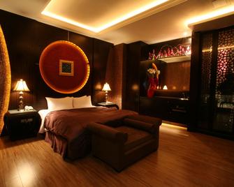 Chateau Boutique Motel - Taichung - Habitación