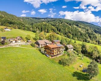 Bio- und Vitalbauernhof Bacherhof - Millstatt