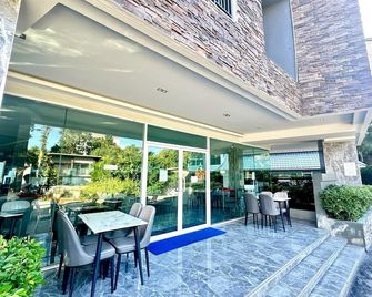 D Eco Wellness Center - Pattaya Pusat - Serambi