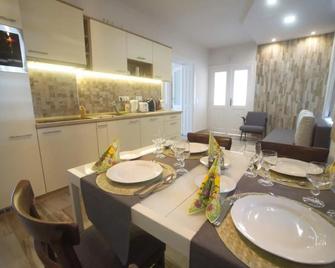 Holiday Home Podium - Eger - Matsal