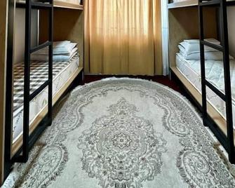 Ayla Hostel - Osh - Bedroom